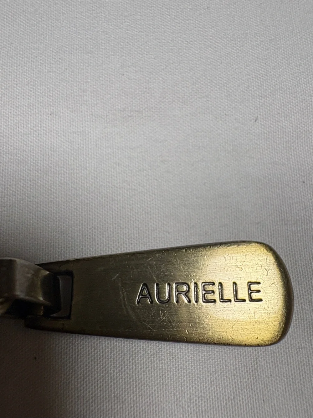 Aurielle Tan Leather Shoulder Bag - Picture 3 of 6